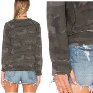 Ragdoll Sz Small Sweatshirt Distressed Camo EUC